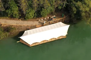 Grenzüberschreitende Floßfahrt auf der Drau