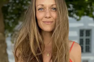 Ausbildung Yoga & Selbstfürsorge Online – Für Frauen
