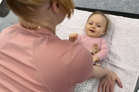 Mama-Baby-Yoga Graz – Stärken. Spüren. Zusammenwachsen Bild 1