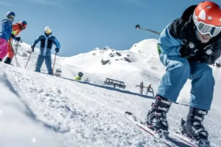 Ski- & Snowboard-Package in Zell am See – Kurs und Ausrüstung kombiniert Bild 1