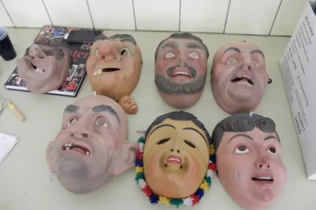Geisler-Moroder „Maskenschnitzer-Zertifikat“ in Elbigenalp Bild 4
