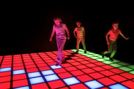Pixel Floor in der Westfield SCS in Vösendorf Bild 3