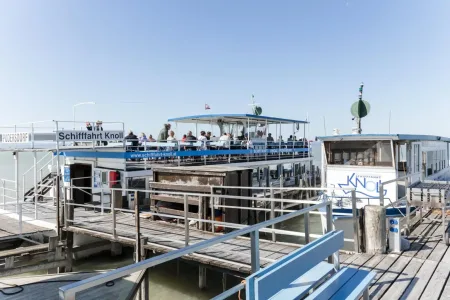 Schifffahrt zu den Seefestspielen Mörbisch Bild 2