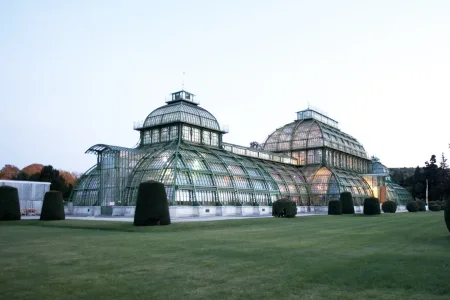Mach das große Schönbrunner Palmenhaus zu Deiner Eventlocation Bild 2