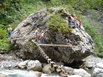 Hochseilgarten in Schröcken Bild 2
